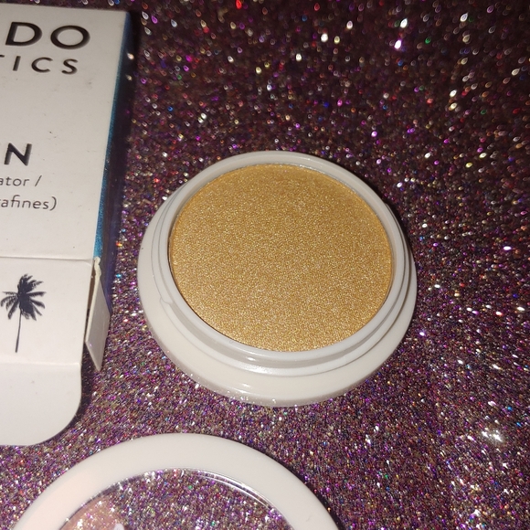 GODDESS Muse Skin - Ultra-Fine Pearl Illuminator Kaleido Cosmetics - Picture 4 of 6